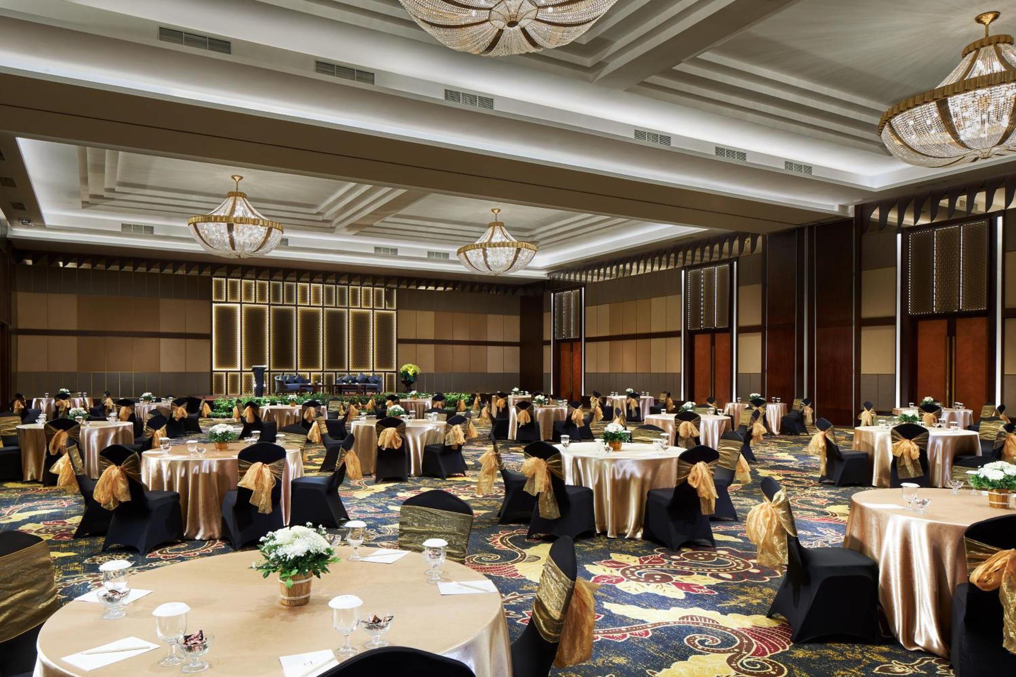 El Hotel Banyuwangi Banyuwangi  Εξωτερικό φωτογραφία