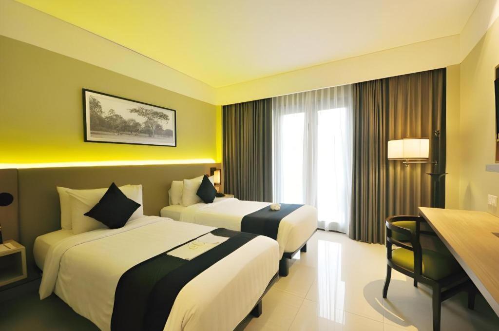 El Hotel Banyuwangi Banyuwangi  Εξωτερικό φωτογραφία