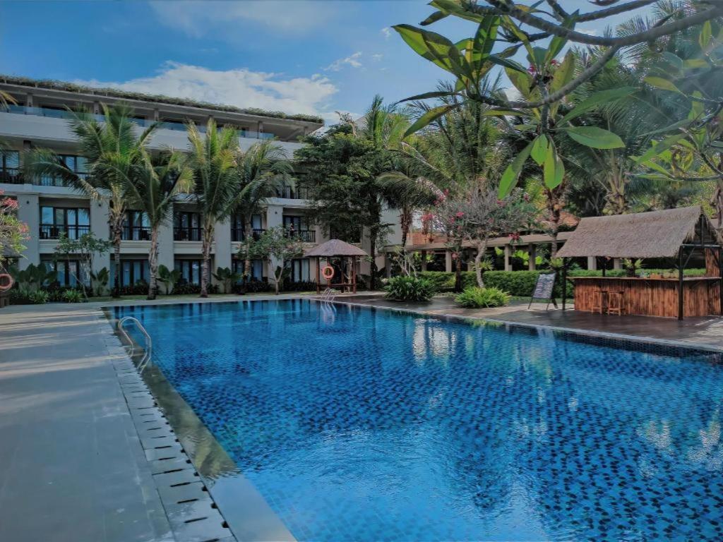 El Hotel Banyuwangi Banyuwangi  Εξωτερικό φωτογραφία