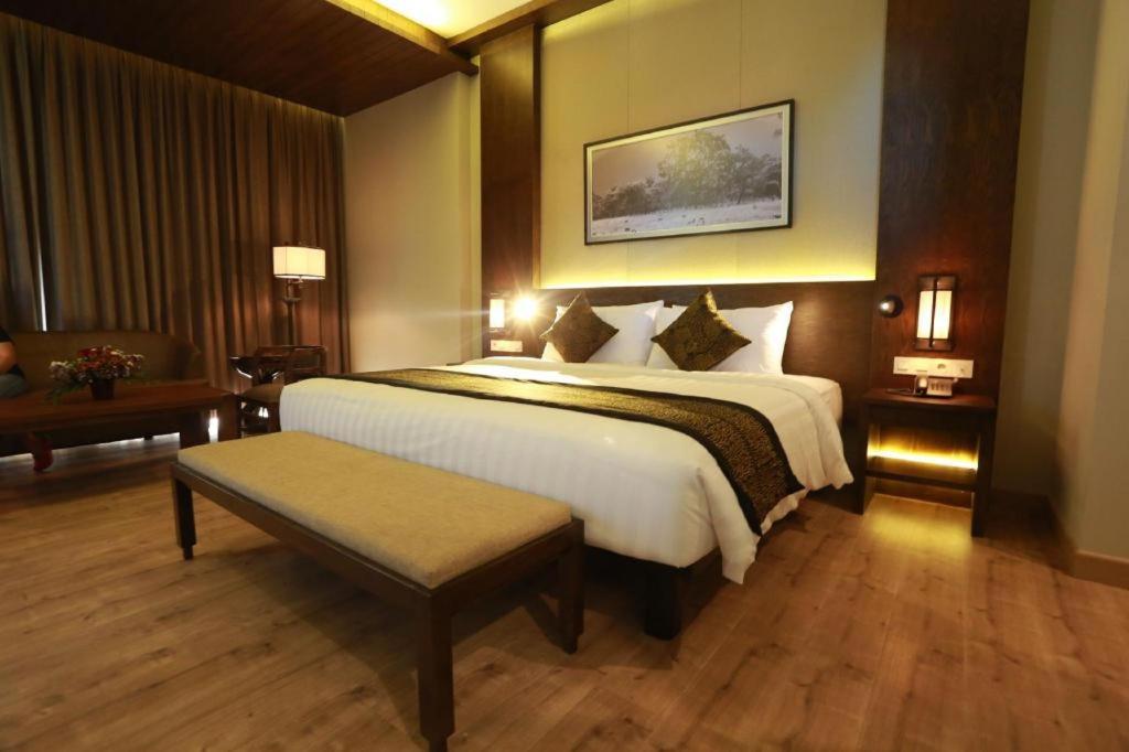 El Hotel Banyuwangi Banyuwangi  Εξωτερικό φωτογραφία
