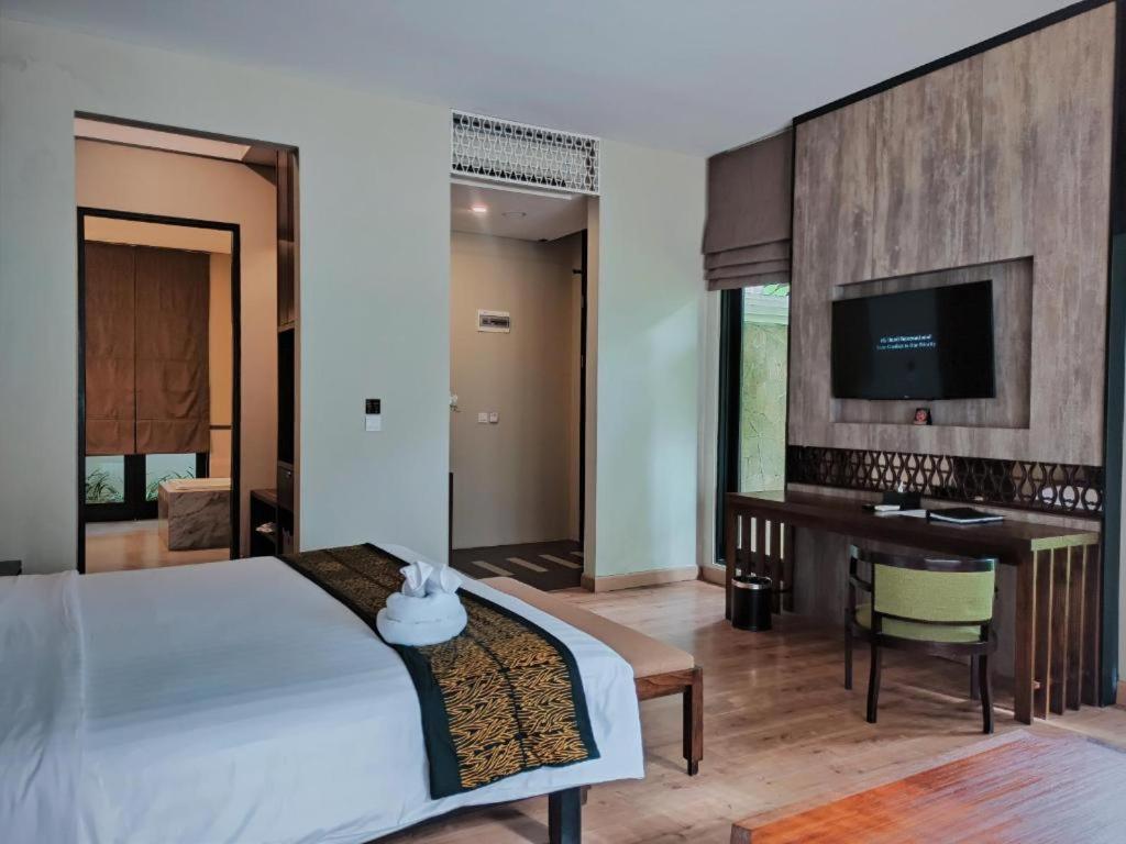 El Hotel Banyuwangi Banyuwangi  Εξωτερικό φωτογραφία