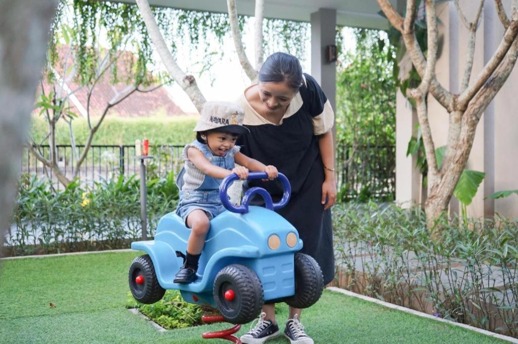 El Hotel Banyuwangi Banyuwangi  Εξωτερικό φωτογραφία